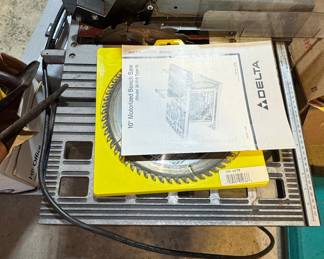 Delta 10-Inch Motorized Bench Saw (Model 36-510 Type II)
