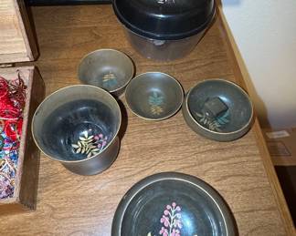 Set of 5 Vintage Japanese Lacquerware Bowls with Floral Motifs