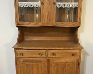 Traditional Oak China Cabinet Hutch