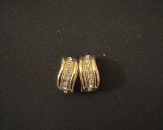 Vintage Gold-Tone Wave Design Clip-On Earrings
