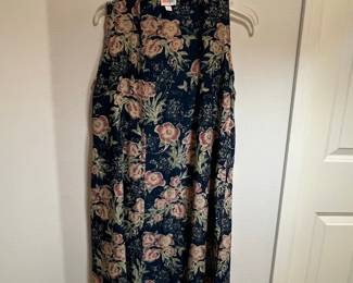 LuLaRoe Joy Vest - Floral Print