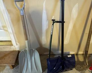 Assorted Snow Shovels: 1x Wood Handle Pusher, 1x Composite Handle Pusher