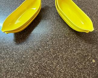Set of 4 Vintage Banana Split Dishes