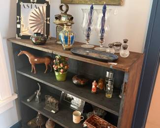 A few pieces of Gouda pottery,