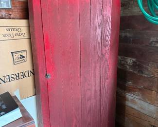 Nice corner cupboard. 