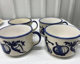 intage Stoneware Set of 4 bowls