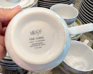 Huge set of Mikasa, serves 10 at least!