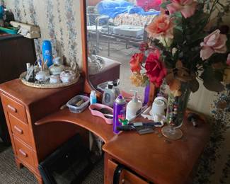 Solud maple vanity