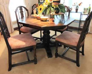 Jacobean Style Pedestal Table.