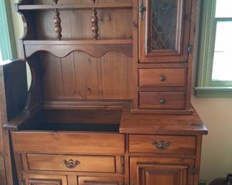 WOODEN HUTCH DRY SINK