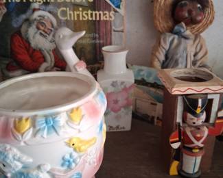 DECORATIVE ITEMS