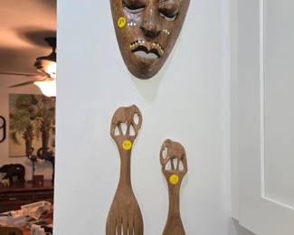 Mask & Serving Utensils