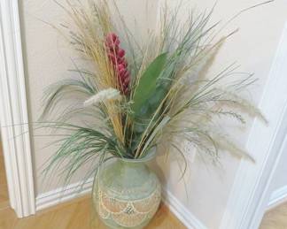 Floor vase