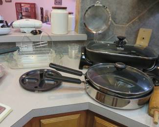 Electric skillet, Pyrex