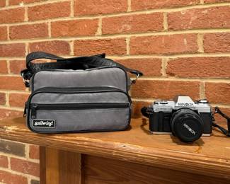 Minolta X-370 35mm camera with case