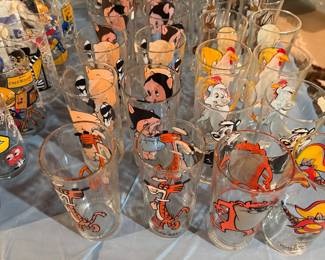Warner Brothers Looney Tunes Glassware Collection
