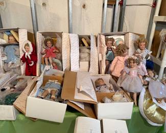Danbury Mint Shirley Temple Dolls in brand new white n boxes with accessories