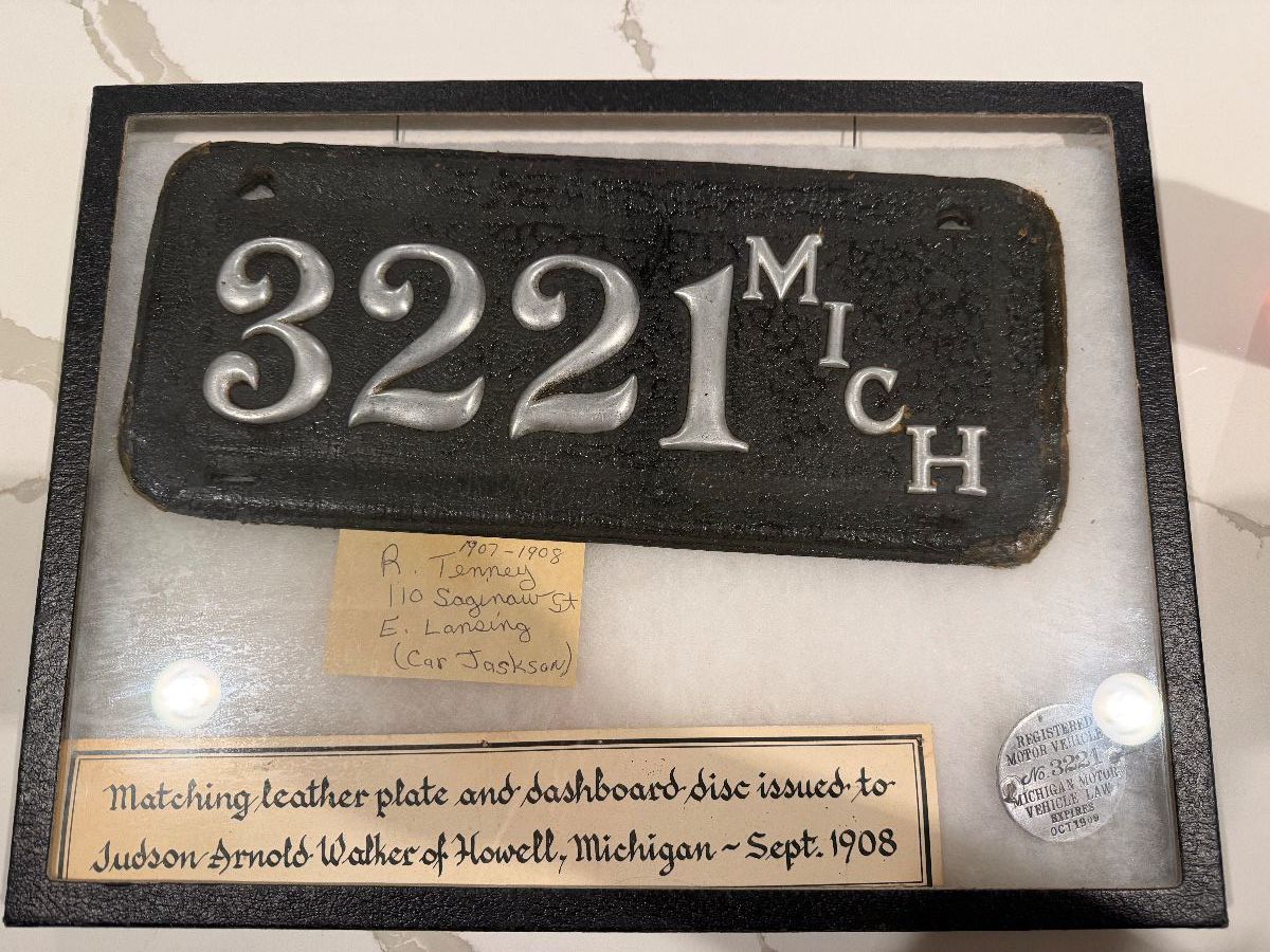 1907-1908 Michigan Leather Plate and Dashboard Disc