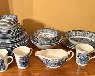 Liberty Blue Historic Colonial Scenes 42pcs