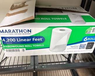 Commercial paper towels