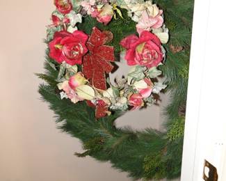 Holiday wreath