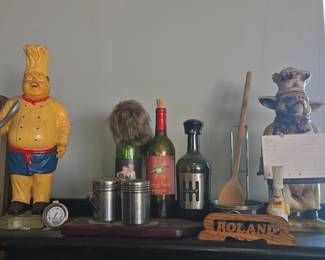 Vintage Chef Kitchen Decor Collection with Shift Bottle