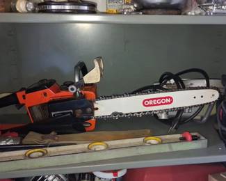 Homelite Chainsaw with Oregon Guide Bar