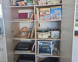 Collection of Vintage Kitchen Appliances and Gadgets