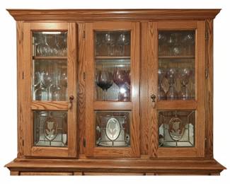 Richardson Bros. of WI Oak China Cabinet with Leaded Glass Accents xx second image