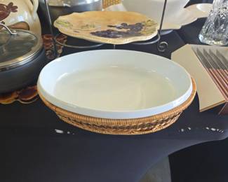 Calaisio Oval Casserole Dish with Rattan Basket
