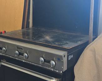 Castino Restaurant Equipment Commercial Range