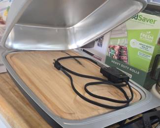Vintage Lektro Maid Electric Skillet Griddle Grill with Serving Tray and Lid second image