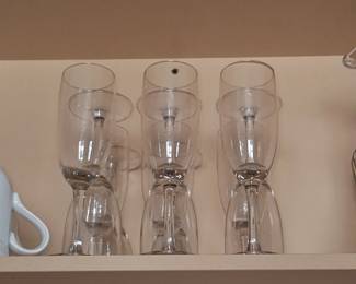 Set of Clear Glass Champagne Flutes