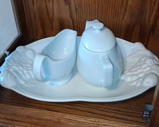 White Ceramic Embossed Fruit Gravy Boat and Sugar Bowl Set with Tray