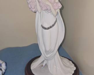 Louis Icart Tosca Porcelain Figurine