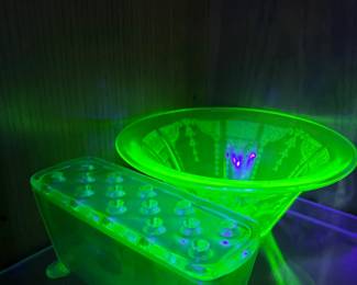 Uranium glass