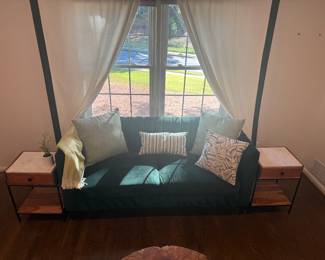 Green Tufted Velcet Sofa