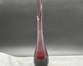 Swung vase