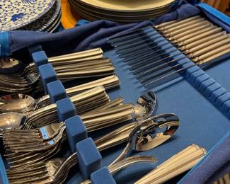 Mykassa Table Setting for 12