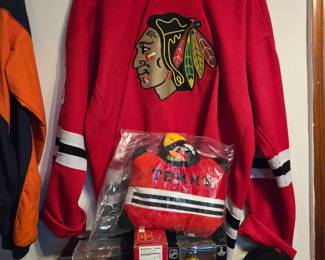 Chicago Blackhawks NHL Hockey Jersey, Stanley Da Bear & Tommy Hawk Bobbleheads, Team Mascot Plush, Embroidered Baseball Cap & Hockey Memorabilia