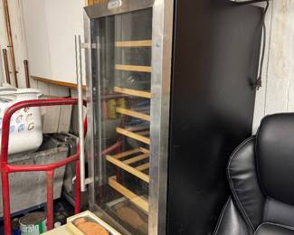 Vissani 28 Bottle Wine Cooler with Wooden Pull-Out Shelves