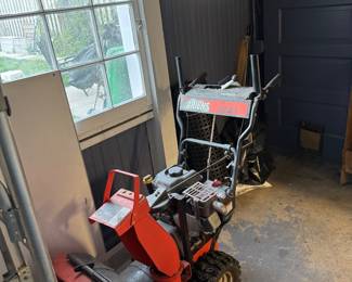 Ariens Gas Snow Blower ST8524 
