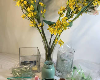 Lot 21: Flower arranging