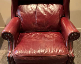 Lot 6: Leather Wingback Recliner Bradington Young