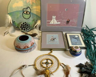Lot 33: Native American Decor In Pastels