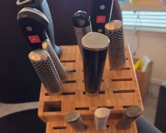 ZWILLING 26-slot Bamboo Swivel Knife Block