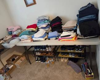 women's jeans medium and large sizes, women's shoes sizes 6-7