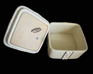 Vintage Porcelain Gift Box Music Jewelry Box second image