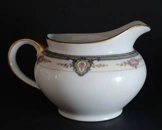 Haviland Limoges Creamer  Schleiger 
