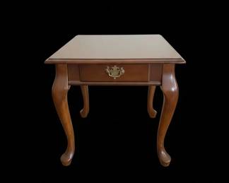 Pennsylvania House Queen Anne Style Cherry Side Table